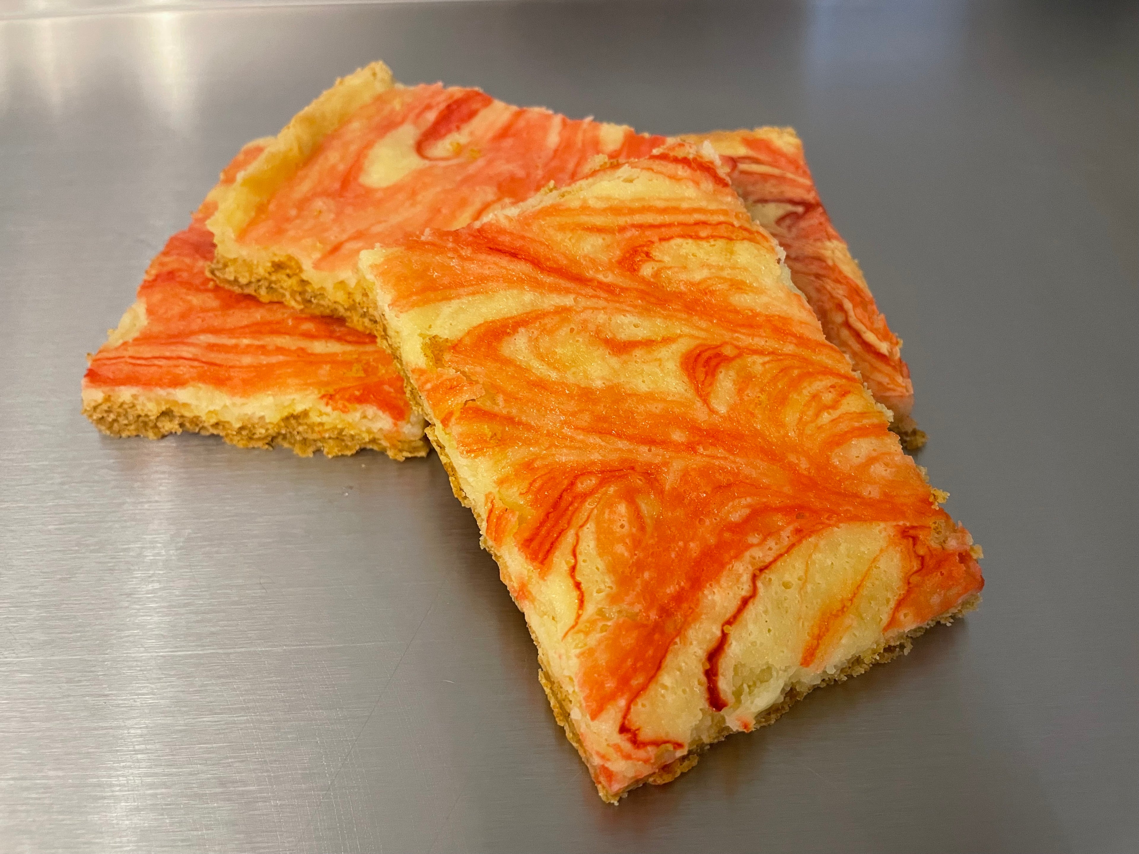 Strawberry Chess Bar