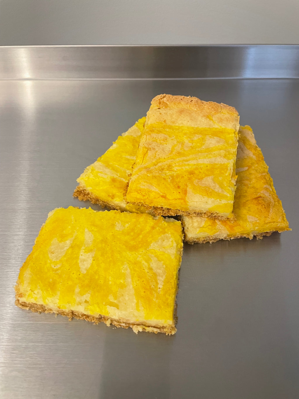 Lemon Chess Bar